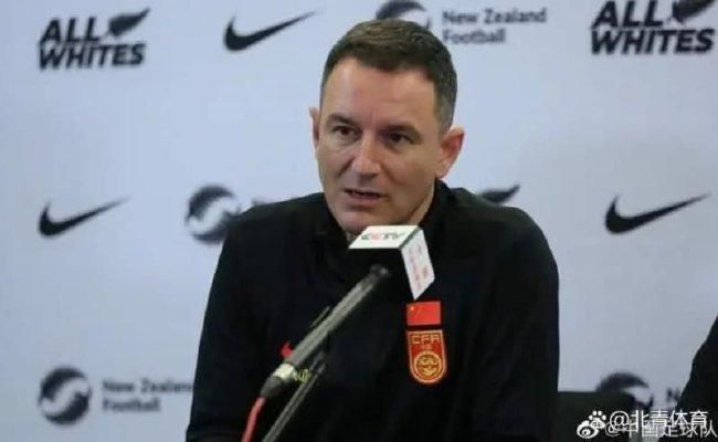 秘书下面又紧又湿