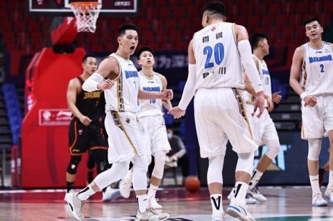 新妻优香在线播放